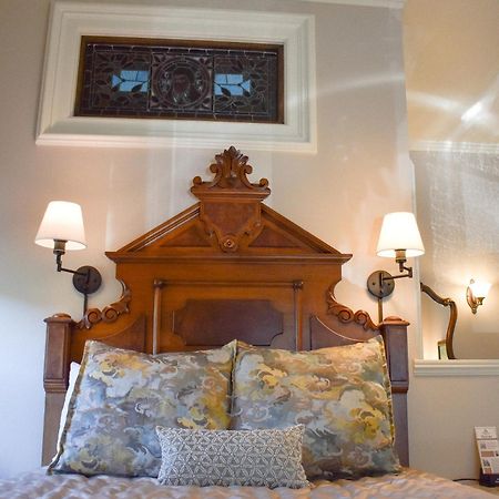 Mccall House Boutique Hotel Ашленд Экстерьер фото