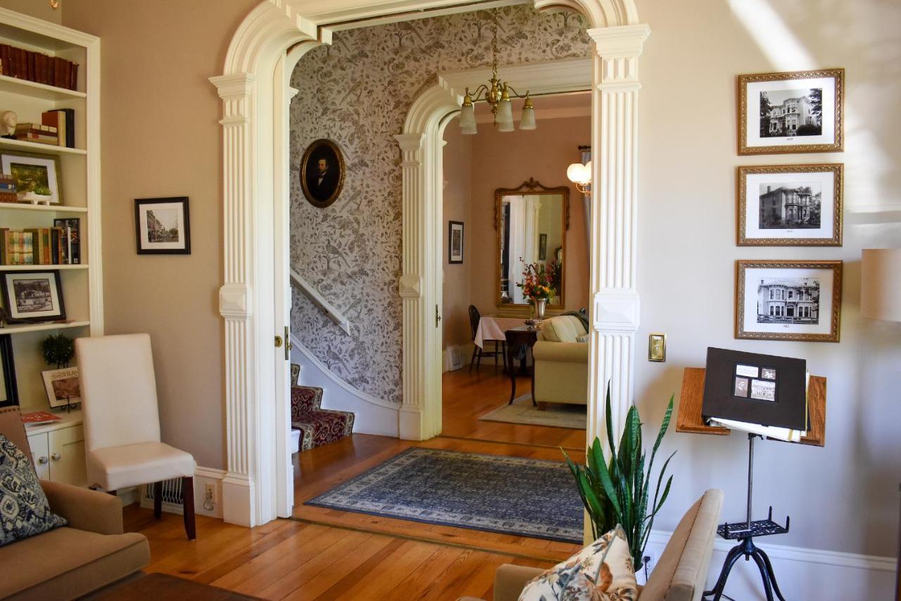 Mccall House Boutique Hotel Ашленд Экстерьер фото