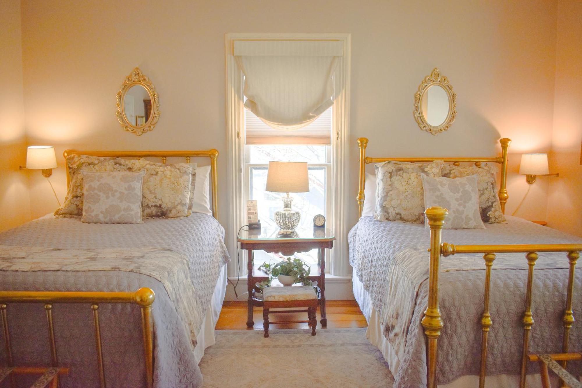 Mccall House Boutique Hotel Ашленд Экстерьер фото
