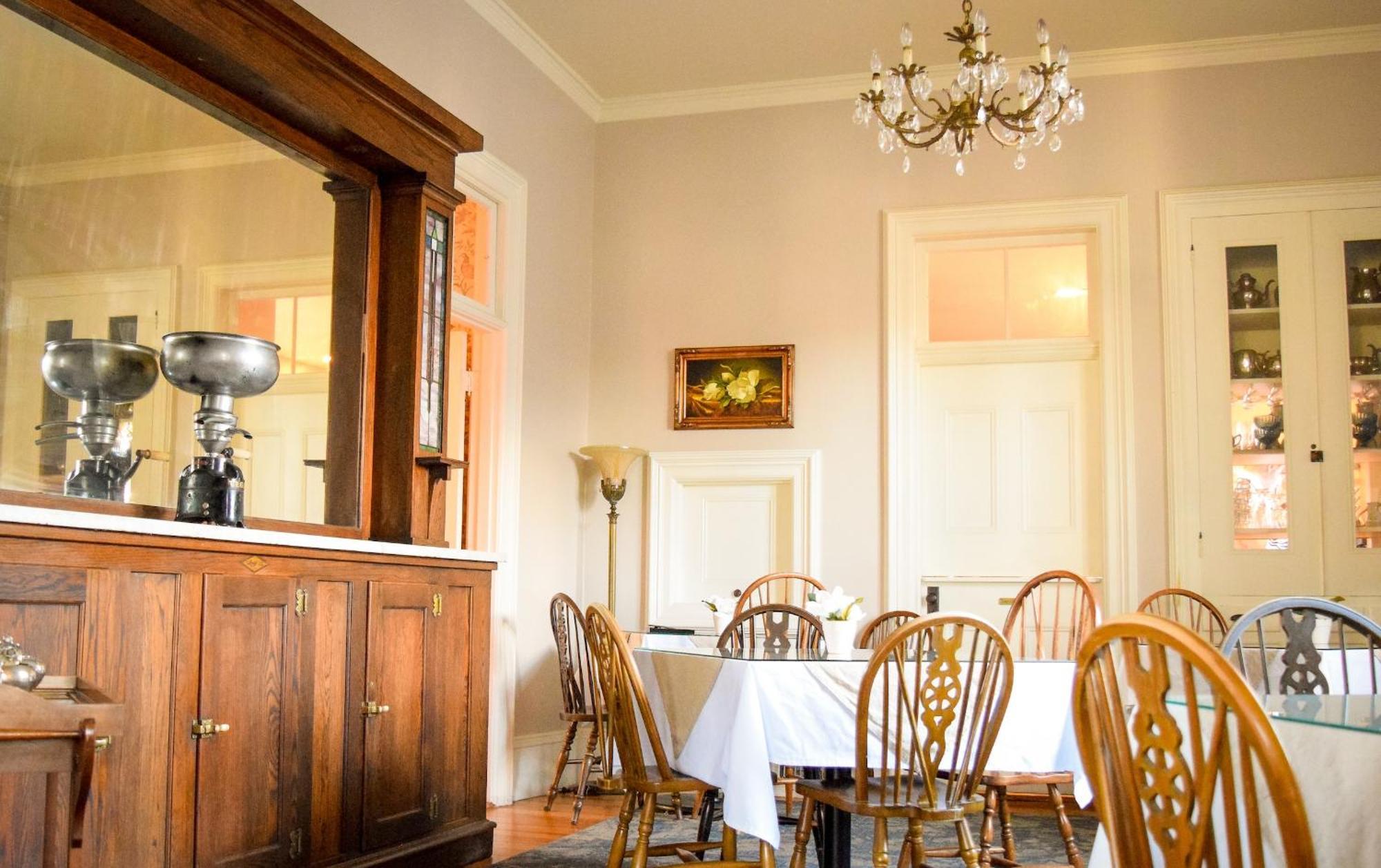 Mccall House Boutique Hotel Ашленд Экстерьер фото